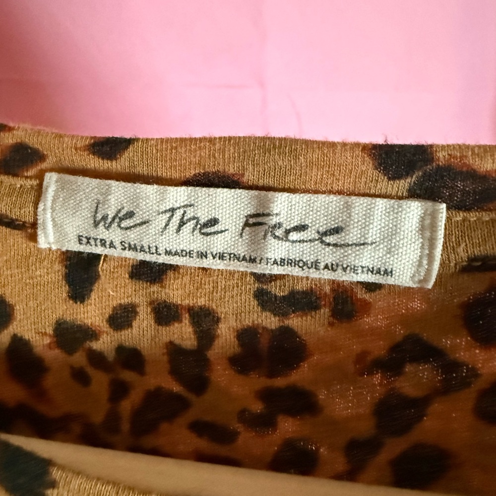 We The Free Leopard Print Tee - Tan & Black Size XS - Picture 2 of 3